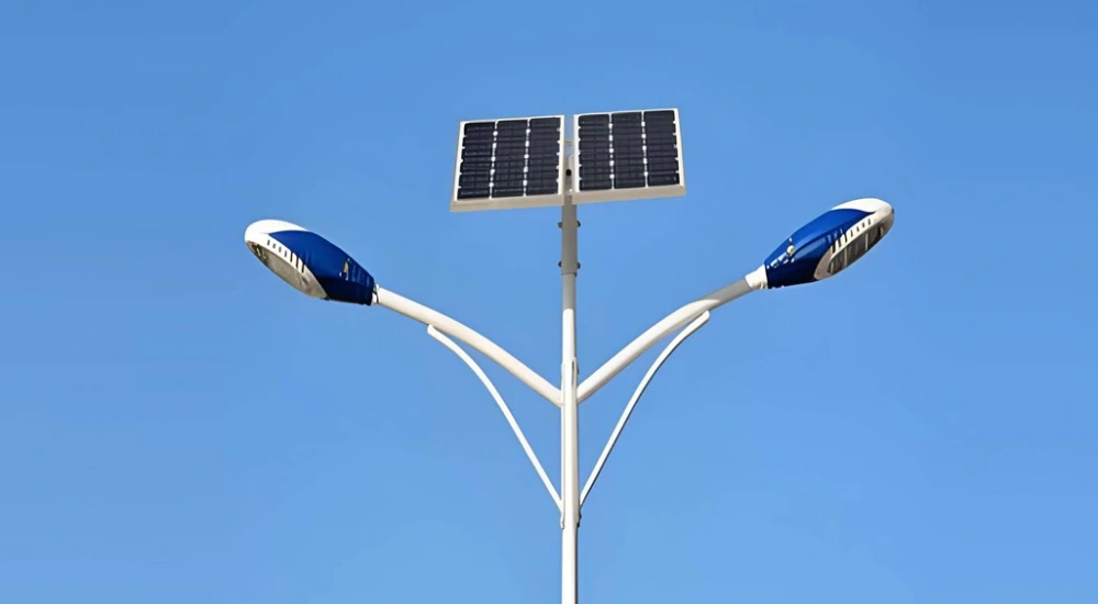 Solar street light